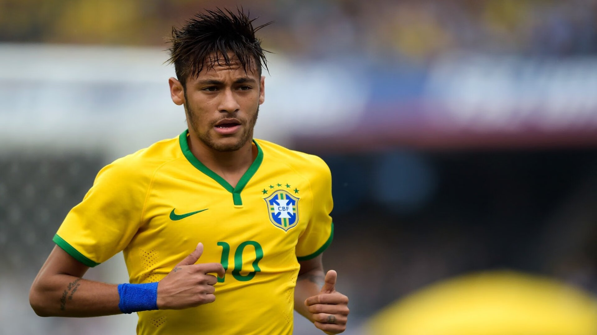 当赛道变街道，当球场遇加时，F1与CBA的极限时刻